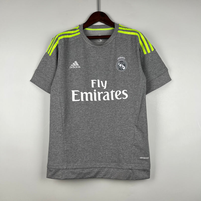 Real Madrid 15-16 Retro Away